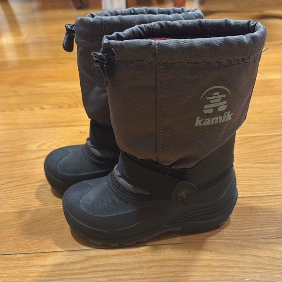 Kamik Other - Kamik boys winter snow boots size 2.